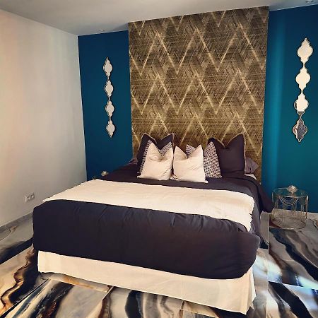 Suite De Prestige Avec Spa & Cinema Ivry-sur-Seine Bagian luar foto