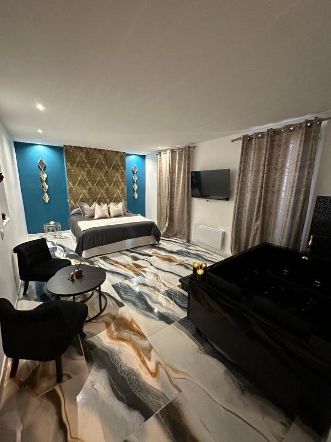 Suite De Prestige Avec Spa & Cinema Ivry-sur-Seine Bagian luar foto